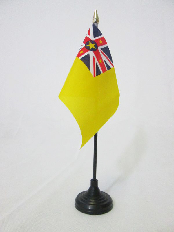 BANDIERA DA TAVOLO NIUE 15x10cm punta dorata - PICCOLA BANDIERINA NEOZELANDESE 1