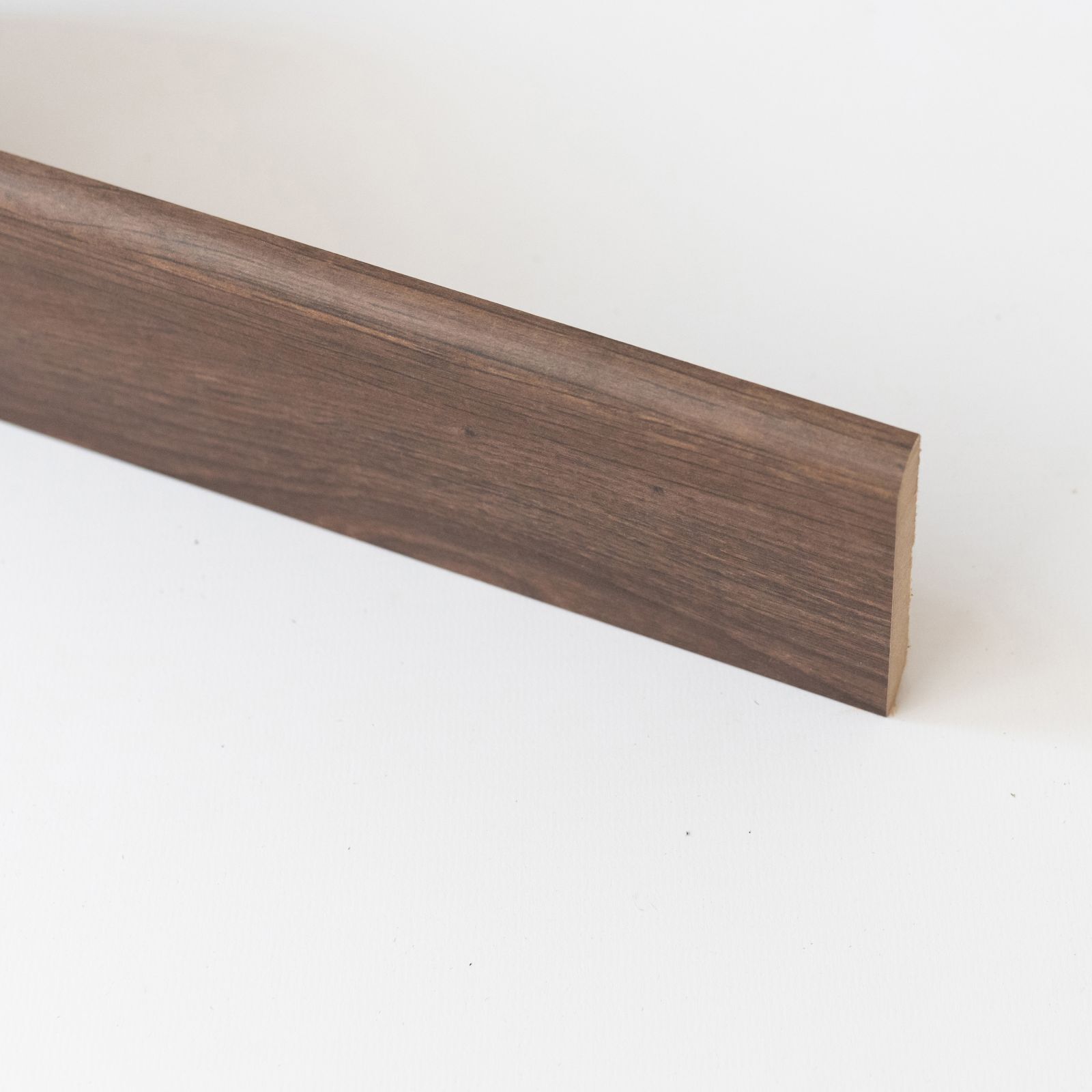 BATTISCOPA  70X10 MM MDF 240 CM NOCE SCURO 10 PZ