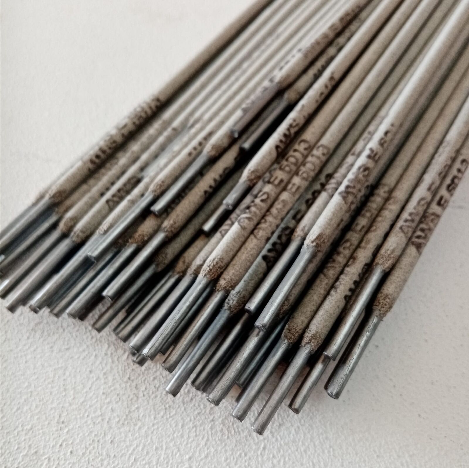 Elettrodo rutile INE 45 x saldatura di acciaio al carbonio da 2,5x300mm - 230pz