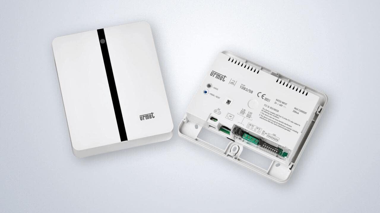 URMET CUSTODIA ADATTAMENTO A PARETE PER CALLME 1083/88