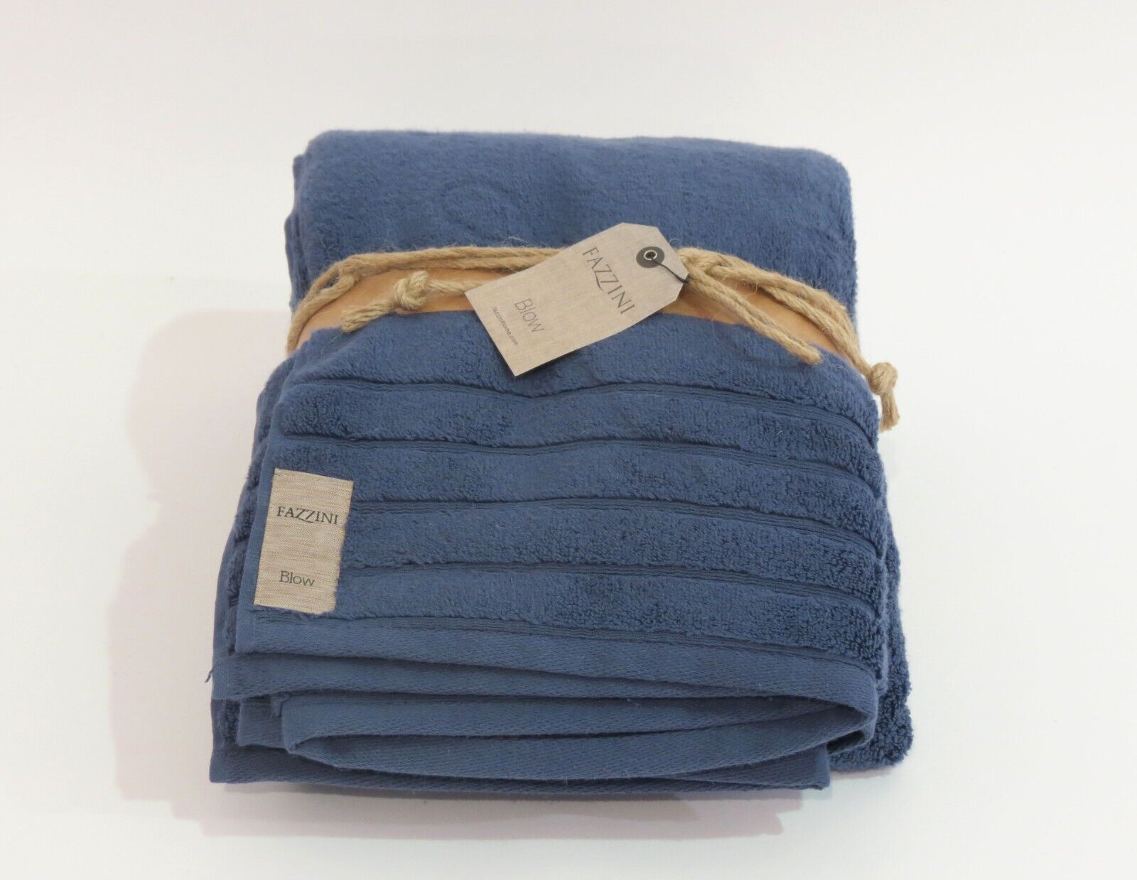 M062 Telo doccia 100x150 cm "Coccola var.117 blu" di Fazzini
