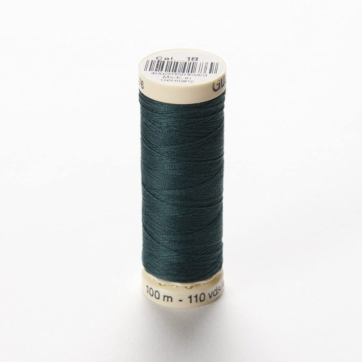 GUTERMANN - 100mt - FILO PER CUCITO 100% POLIESTERE - COLORE VERDE SCURO 18