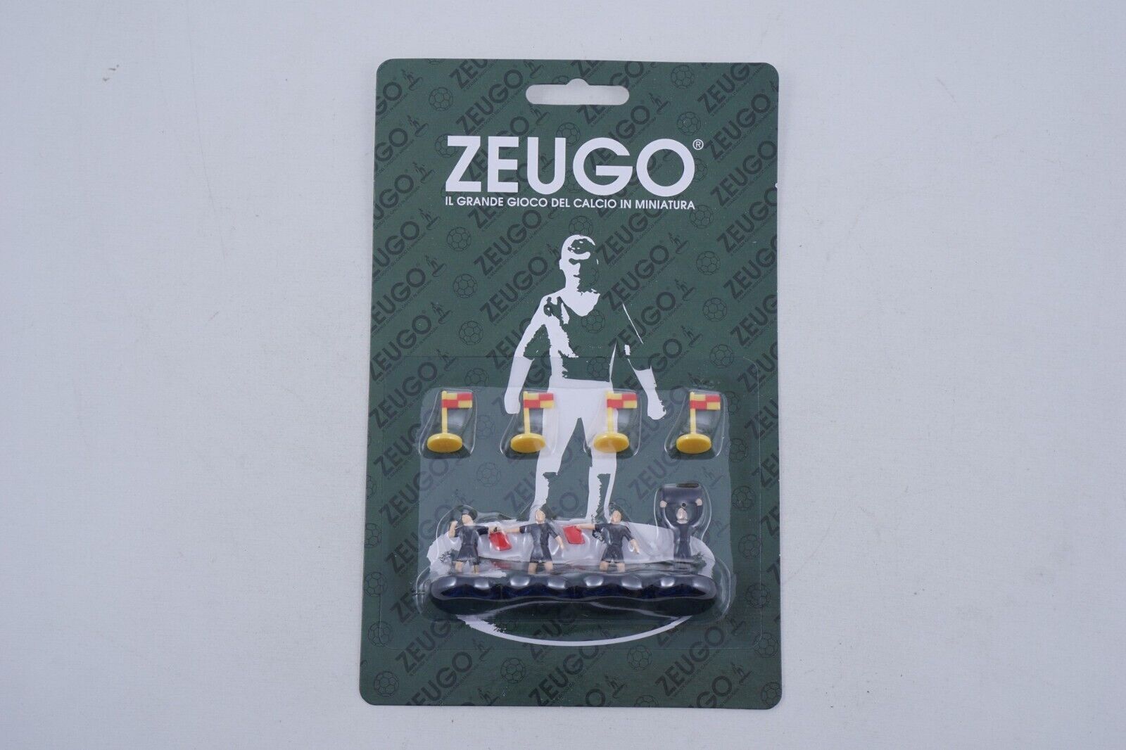 Subbuteo Zeugo Set Arbitro, Segnalinee, 4°Uomo, Bandierine 0254 NERO modellismo