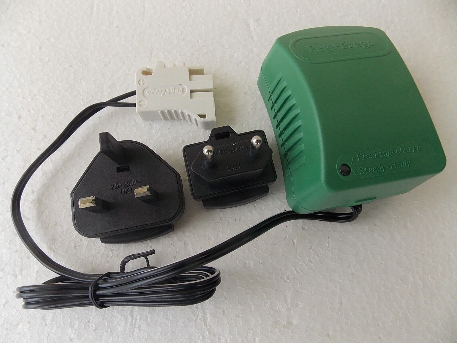 caricabatteria 6 V volt trasformatore chargers chargeur ladegerat perego CB0301