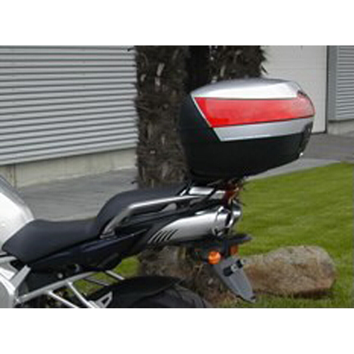 PORTAPACCHI PER BAULETTO SHAD TOP MASTER FOR YAMAHA 600 FZ6 N 2004-2012