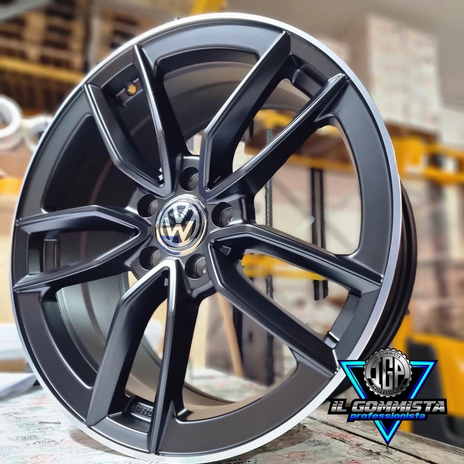 IGP KIT 4 Cerchi In Lega 18" Compatibili con Volkswagen Golf 5 6 7 8 GTD GTI 1K