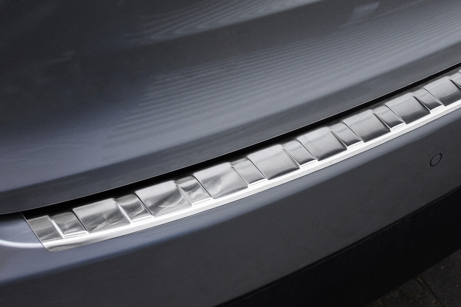 per LEXUS NX 2014+ PROTEZIONE POSTERIORE PARAURTI SPAZZOLATO
