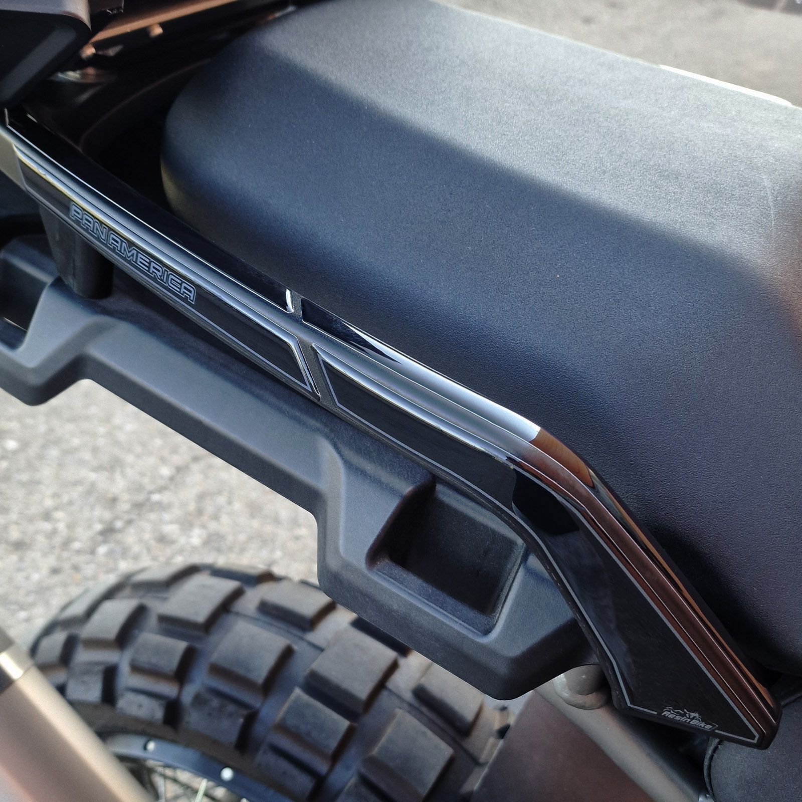 Adesivi 3D compatibili con Harley Davidson Pan America 1250 Maniglie Passeggero