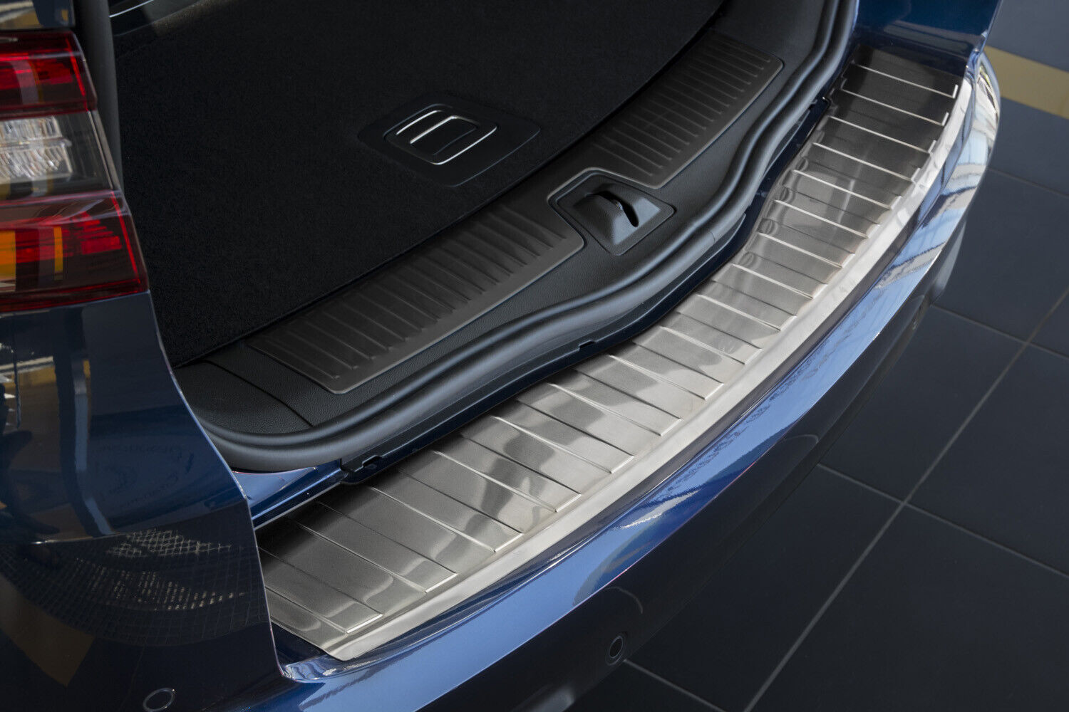 per RENAULT TALISMAN GRANDTOUR 2016+ PROTEZIONE POSTERIORE PARAURTI