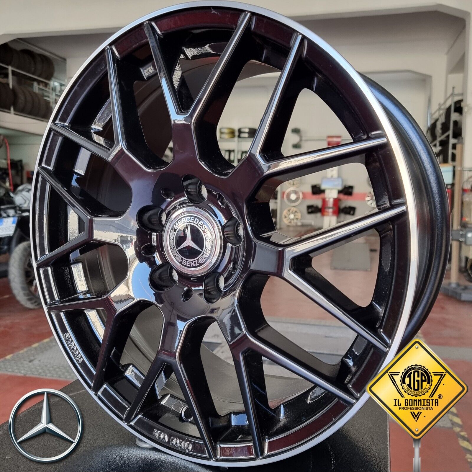 KIT 4 Cerchi In Lega 18" Compatibili con Mercedes Classe C W205 CLA W117 118 AMG