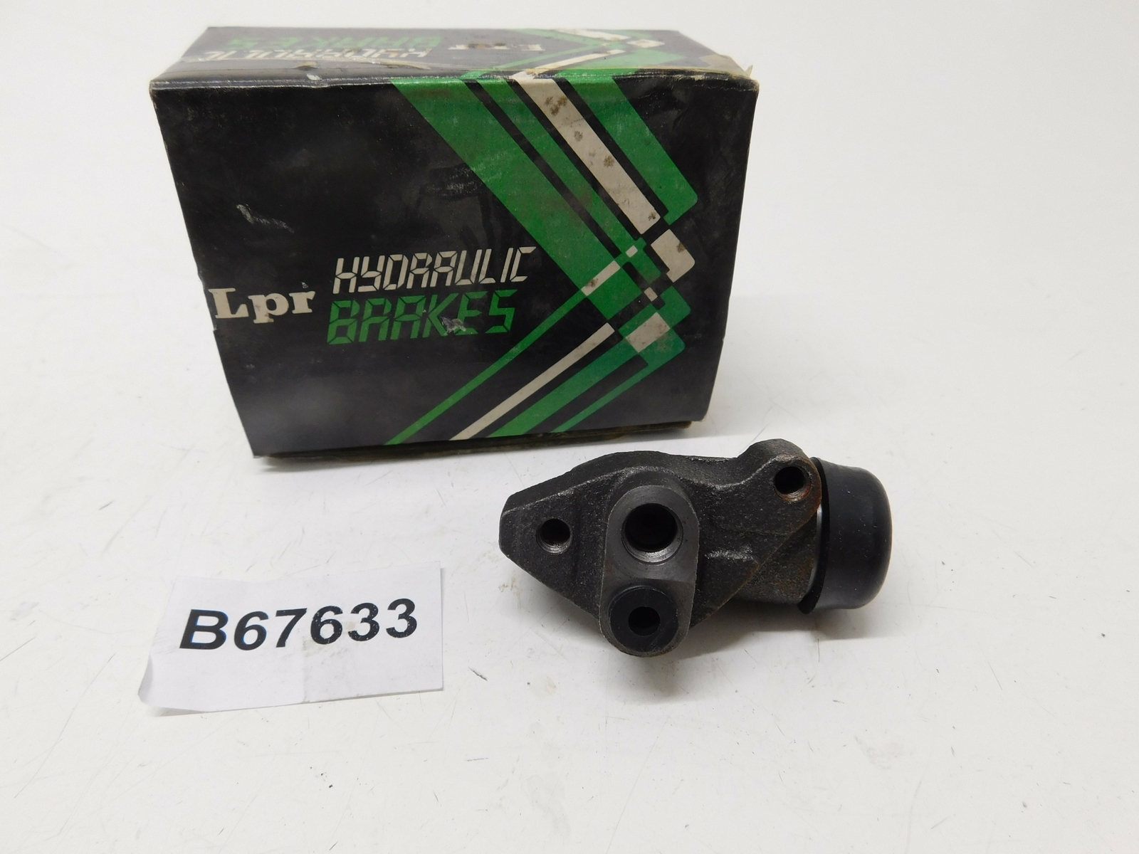 CILINDRETTO FRENO ANTERIORE FRONT BRAKE CYLINDER LPR PER FORD ESCORT 4924