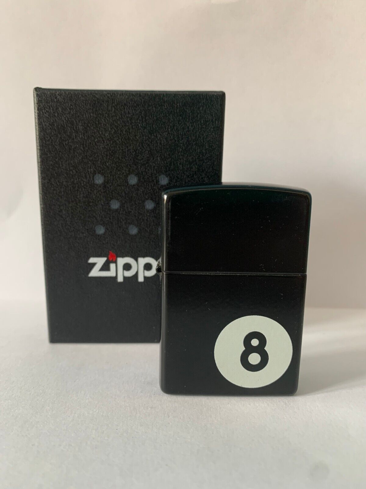 ZIPPO 8-ball Fortuna ACCENDINO ANTIVENTO COD.28432 originale Z13