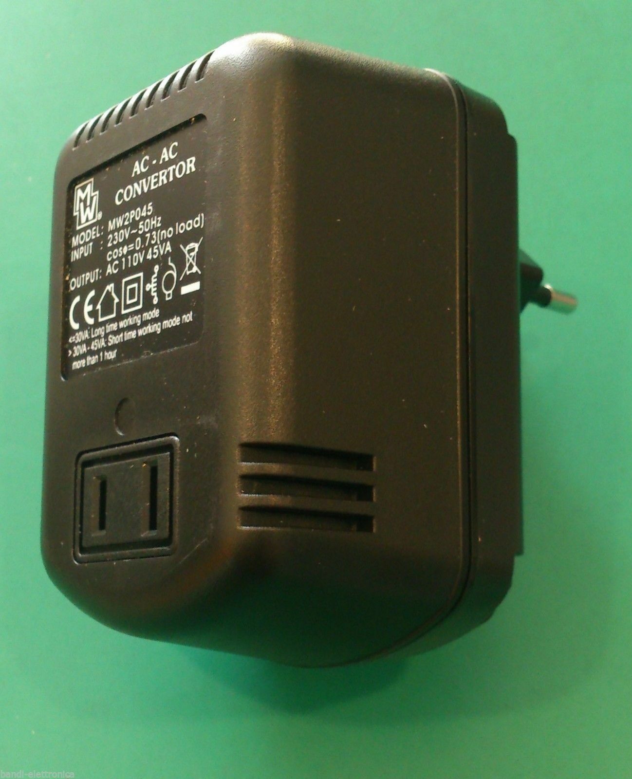 ALIMENTATORE DA VIAGGIO CONVERTITORE DI TENSIONE AC/AC  220v /110V TRASFORMATORE