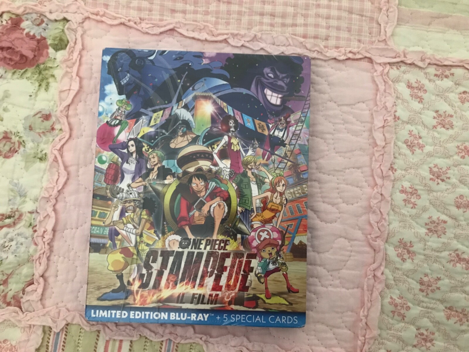 One Piece Stampede blu ray disc originale nuovo sigillato