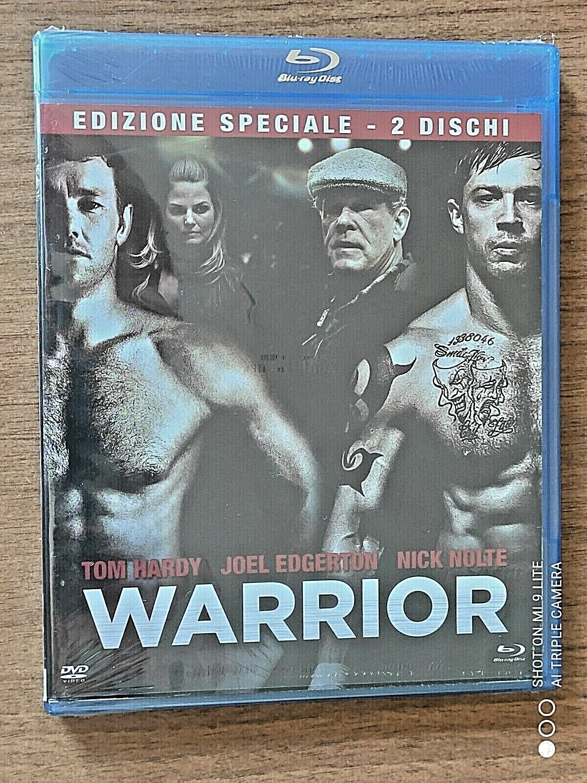 Blu-ray WARRIOR   Tom Hardy  Nick Nolte  *****NUOVO