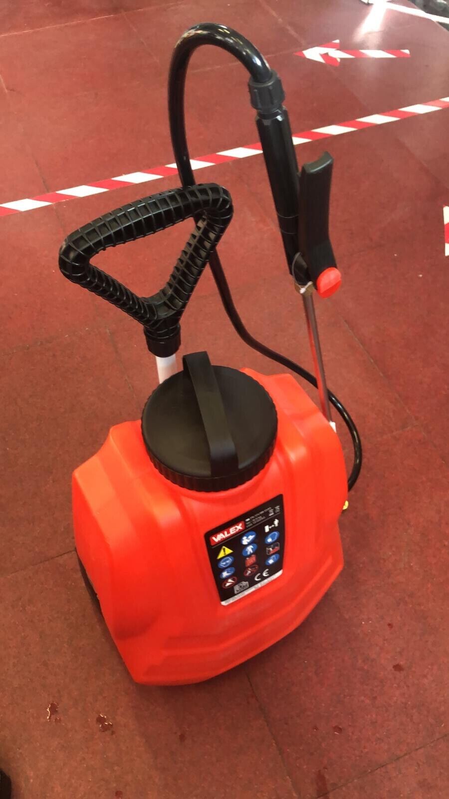 VALEX POMPA SPALLA A BATTERIA 10AH/16L CON RUOTE CARRELLATA LANCIA INOX 1372050
