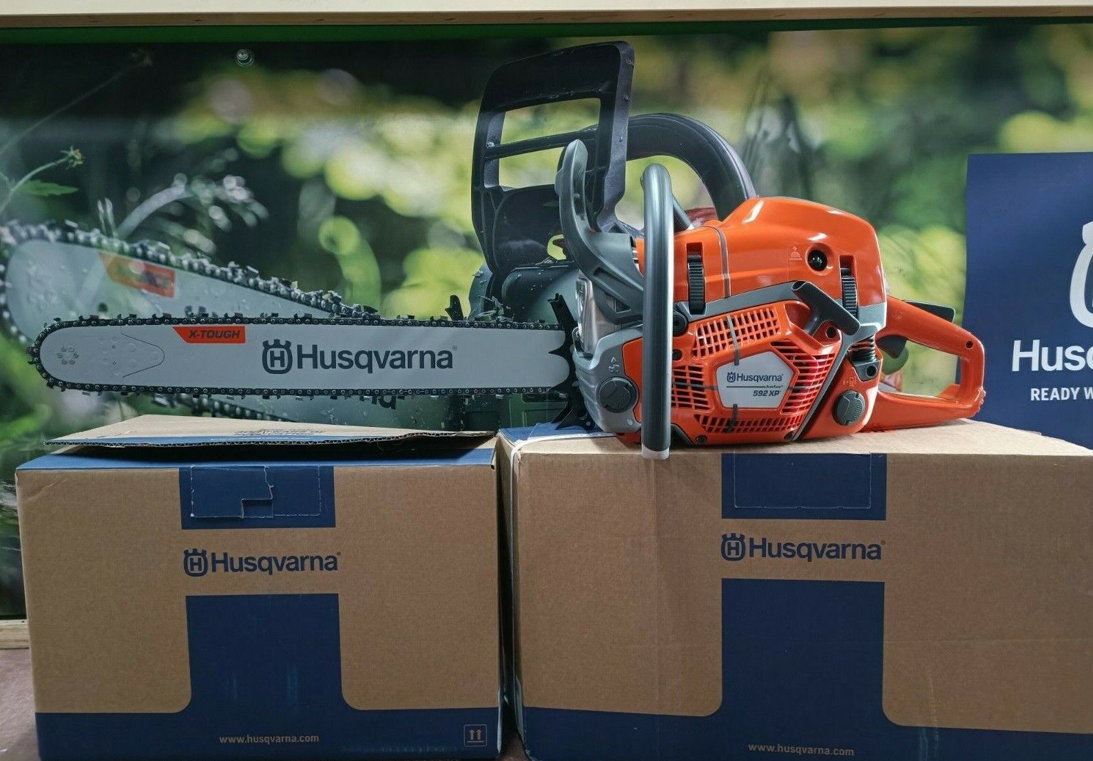 MOTOSEGA HUSQVARNA PROFESSIONALE 592 XP nuovo modello -92,7 cc-5,6 Kw - BARRA 60
