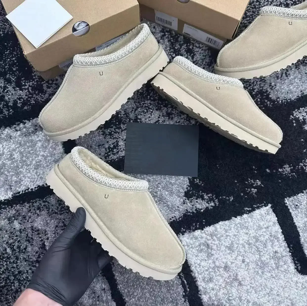 2024 Classic Ultra Mini Platform Boot Australia Tasman Designer Matte Fur Snow Boots Pantofole Camoscio Comfort Stivaletti Invernali Alla Caviglia