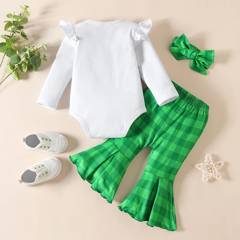 Toddler Neonate Irish Festival Outfit Manica Lunga Lettere Shamrock Print Pagliaccetto Plaid Flare Pants Set Fascia Per Capelli