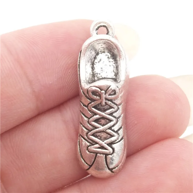 Bulk 30 Eco-Friendly Della Lega Placcato Argento Tibetano 3D Sport Scarpa Da Running Pendenti Di Fascini 29*10Mm 3.2G