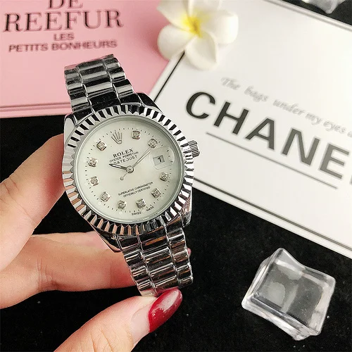 2023 New Fashion Women Men Watch Mens Womens Watches Luxury Classic Retro Casual Big Diamond Orologi Da Polso