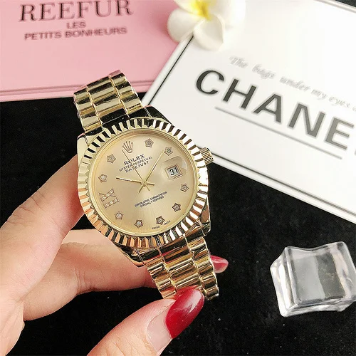 2023 New Fashion Women Men Watch Mens Womens Watches Luxury Classic Retro Casual Big Diamond Orologi Da Polso