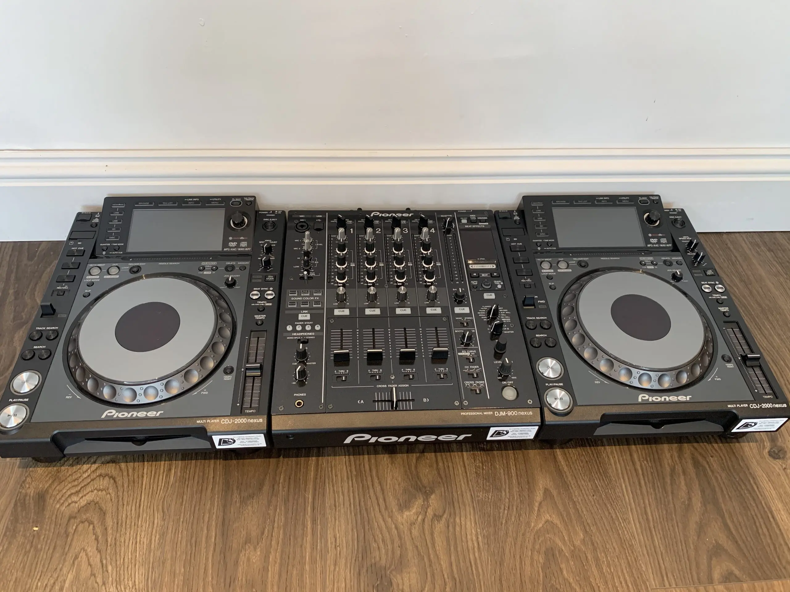 Qualità Value Pioneer Dj Set 2X Cdj 2000 Nexus 2
