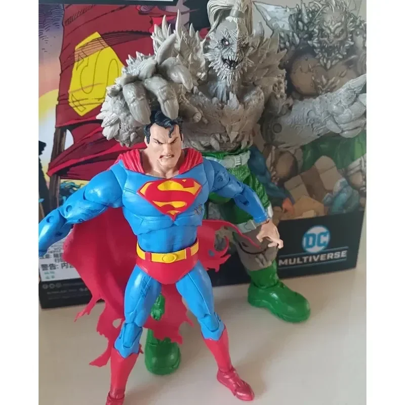 7/10 Pollici Original Mcfarlane Toys Anime Superman Vs Doomsday Figure Action Figurine Gold Label Dc Multiverse Mobile Model Doll