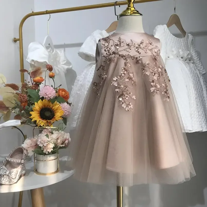 Spagnolo Vintage Lolita Princess Gown Bow Paillettes Design Senza Maniche Compleanno Infantile Battesimo Pasqua Eid Party Girls Dresses A2543
