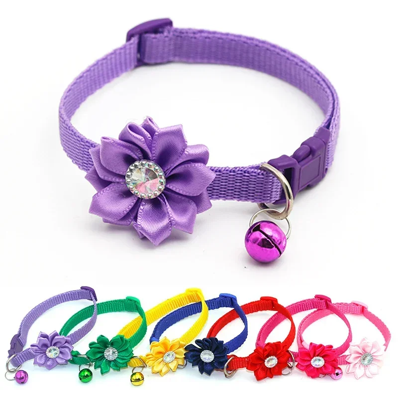 Pet Bell Flower Collar Collana Pet Cat Collar Cute Cat Bell Collar Nastro Di Nylon Regolabile Per Gatti Cani Di Piccola Taglia Puppy