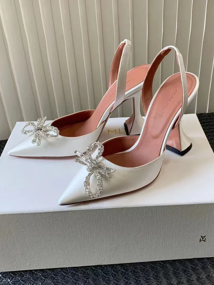 Amina Muaddi Rose Décolleté Slingback Con Punta A Punta Strass In Raso Crystal Begum Camelia Bow Glass Wedding Party