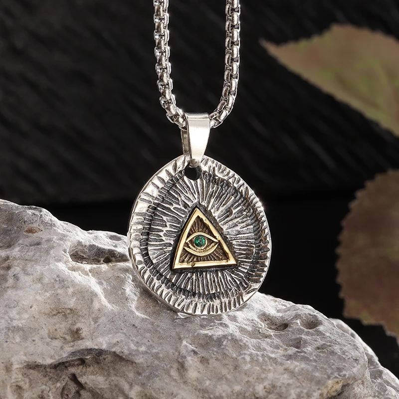 Retro Old Irregular Slate Texture Pyramid God Eye Round Card Pendant Personalità Maschile E Femminile