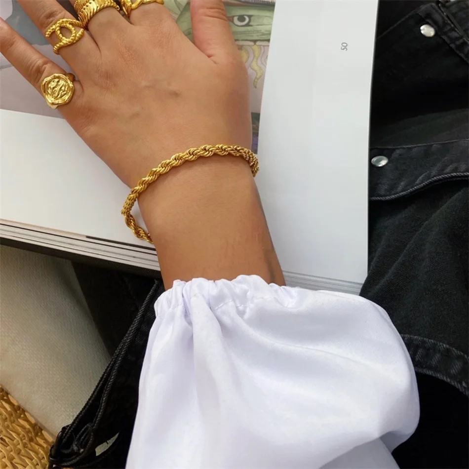 G & D Vendita Calda Guangdu Placcato Oro Taglio Solido Intrecciato Twist Rope Link Chain Bracciali Semplice Trendy Inossidabile Per Le Donne Compleann