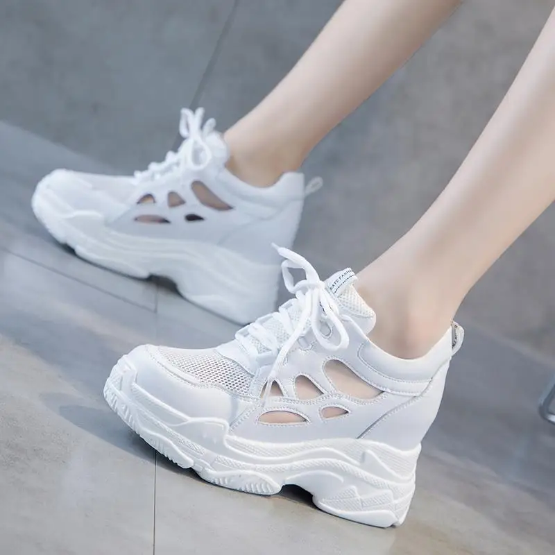 Round Toe White Women Flat Casual Shoes Summer Explosive Mesh New Style Ladies Casual Sneakers Hollow Out Women'S Crawling Shoes