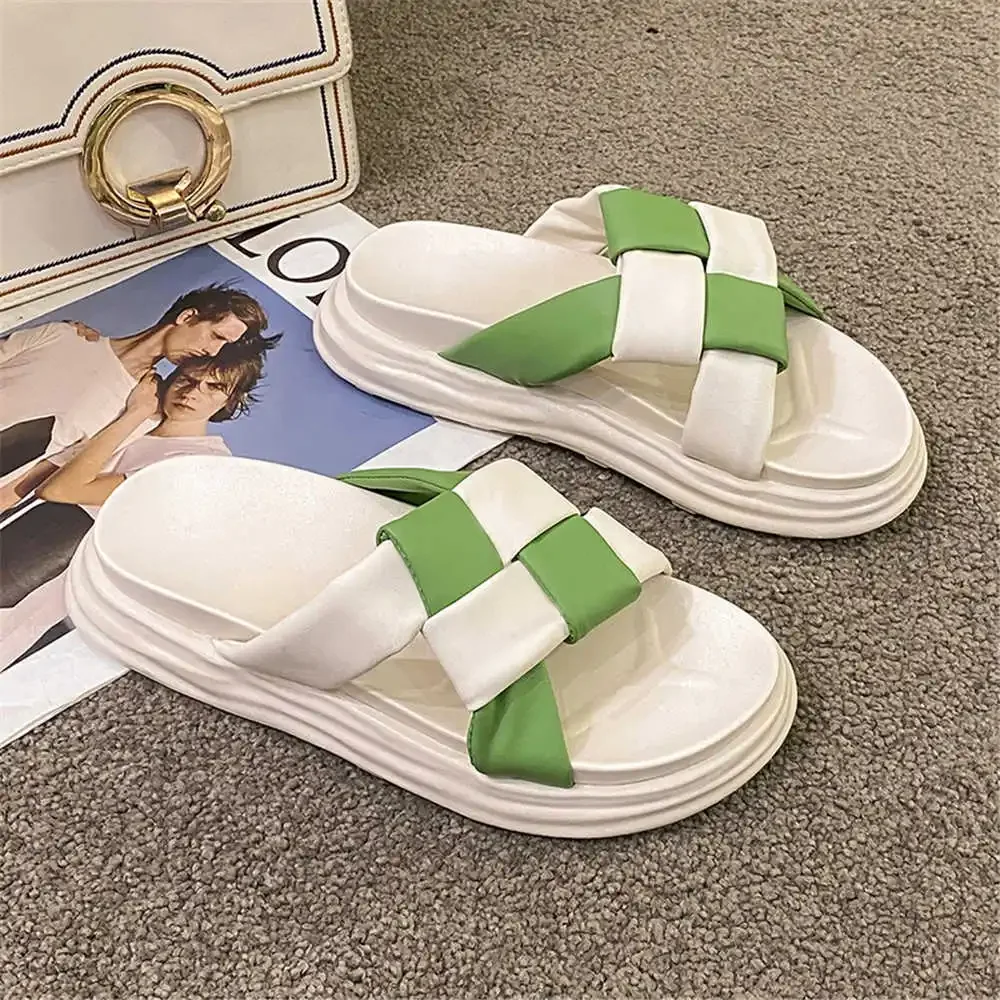 Woven Room Summer Woman Foot Pantofole Scarpe Room Sandals Sneakers Sports Tenise Aesthic 2024New Sunny Sneskers Sneackers