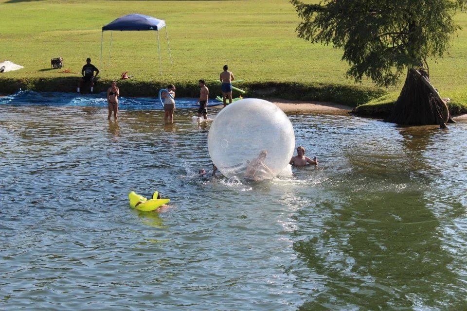 Spedizione Gratuita 1.5M/2M Water Walking Ball Gonfiabile Pvc Zorb Ball Impermeabile Per Parco Divertimenti Piscina Seashore