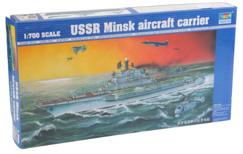 Trumpeter 05703 - Portaerei Urss Classe Minsk