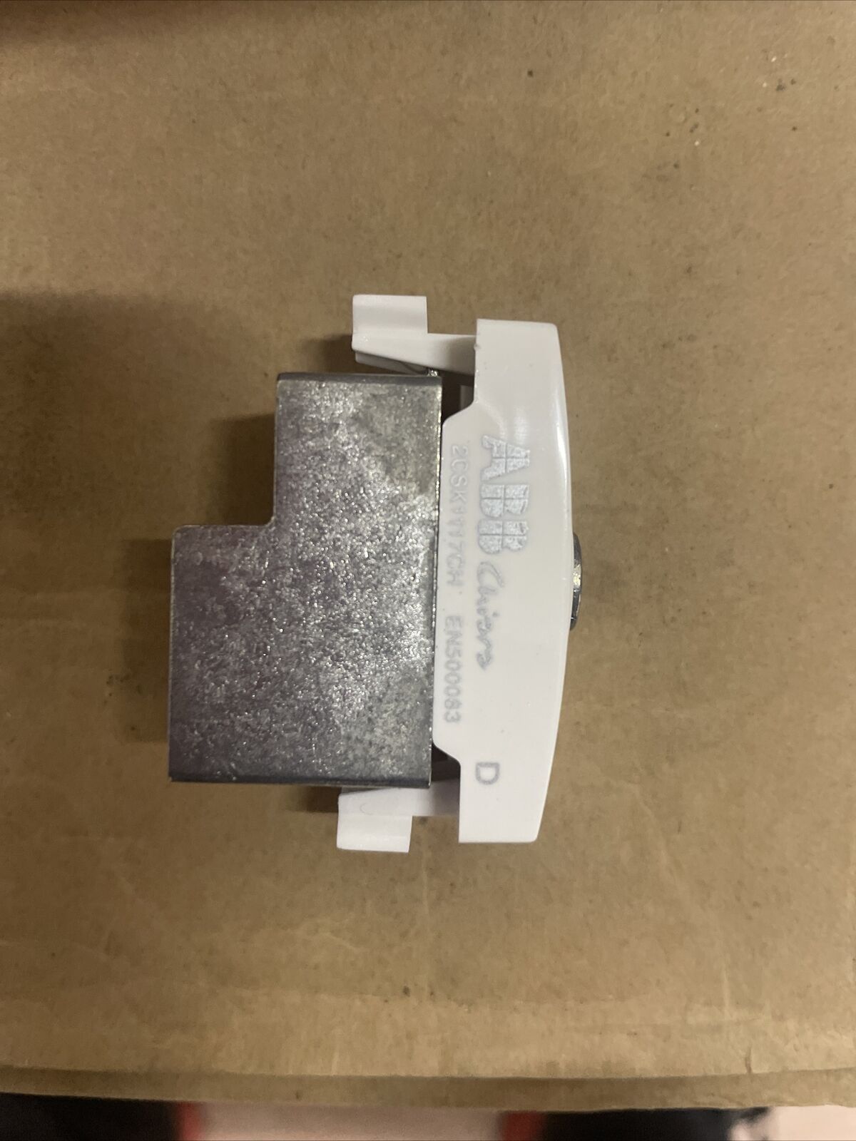 ABB - 2CSK1117CH - PRESA ANTENNA COAX DIRETTA CONN. MASCHIO