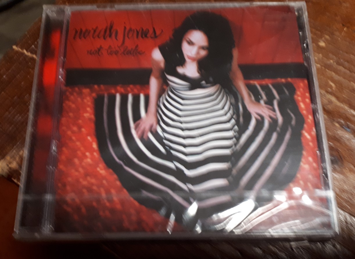 NORAH JONES - NOT TOO LATE - CD SIGILLATO (SEALED)