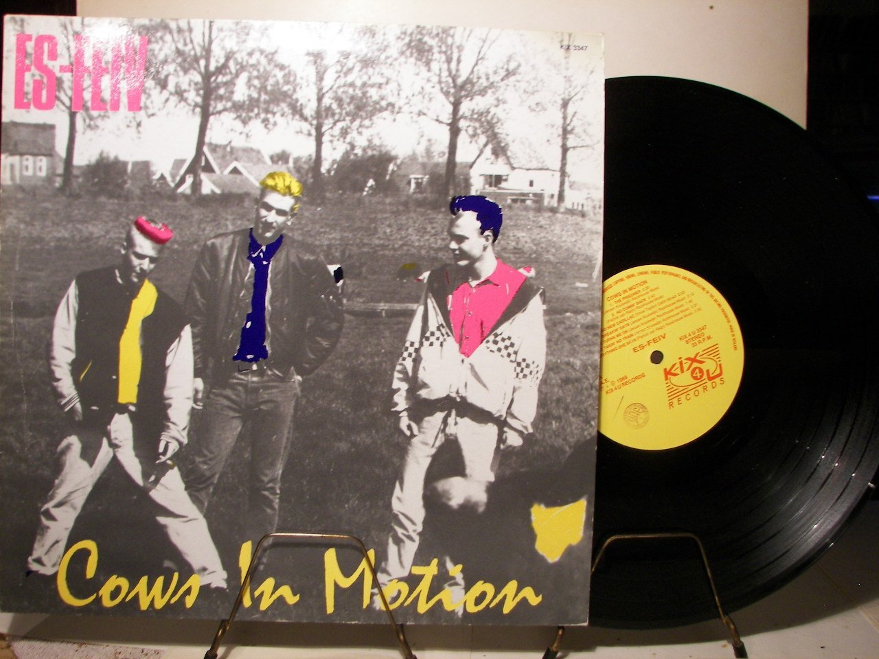 Es-Feiv Cows In Motion Vinyl NUOVO