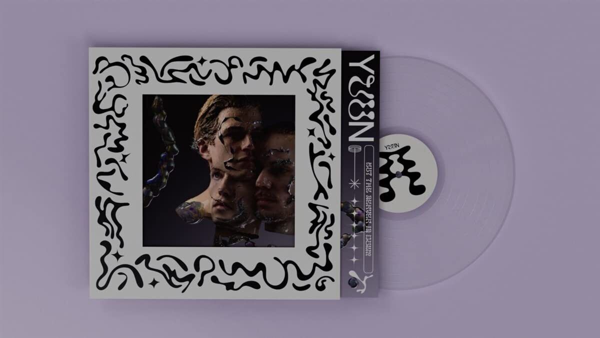 Yuun I'Ve Got My Head in the Clouds,But the Server Is (Vinyl LP)