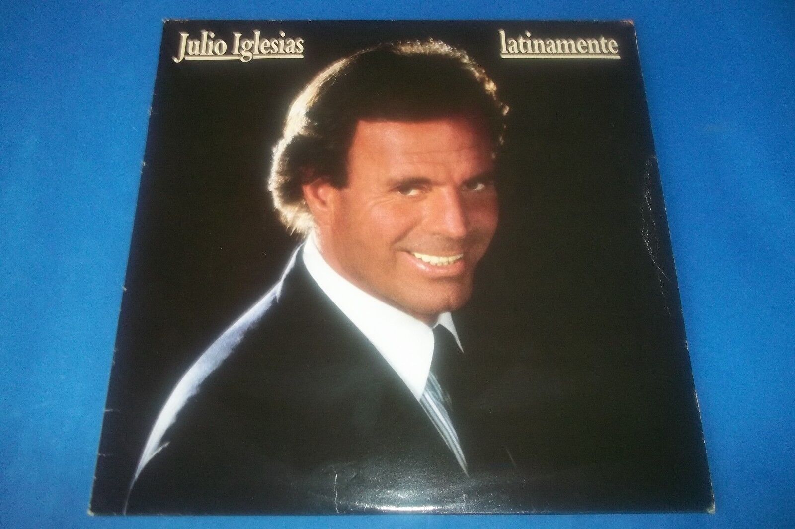 JULIO IGLESIAS " LATINAMENTE" LP 1989 CBS NUOVO
