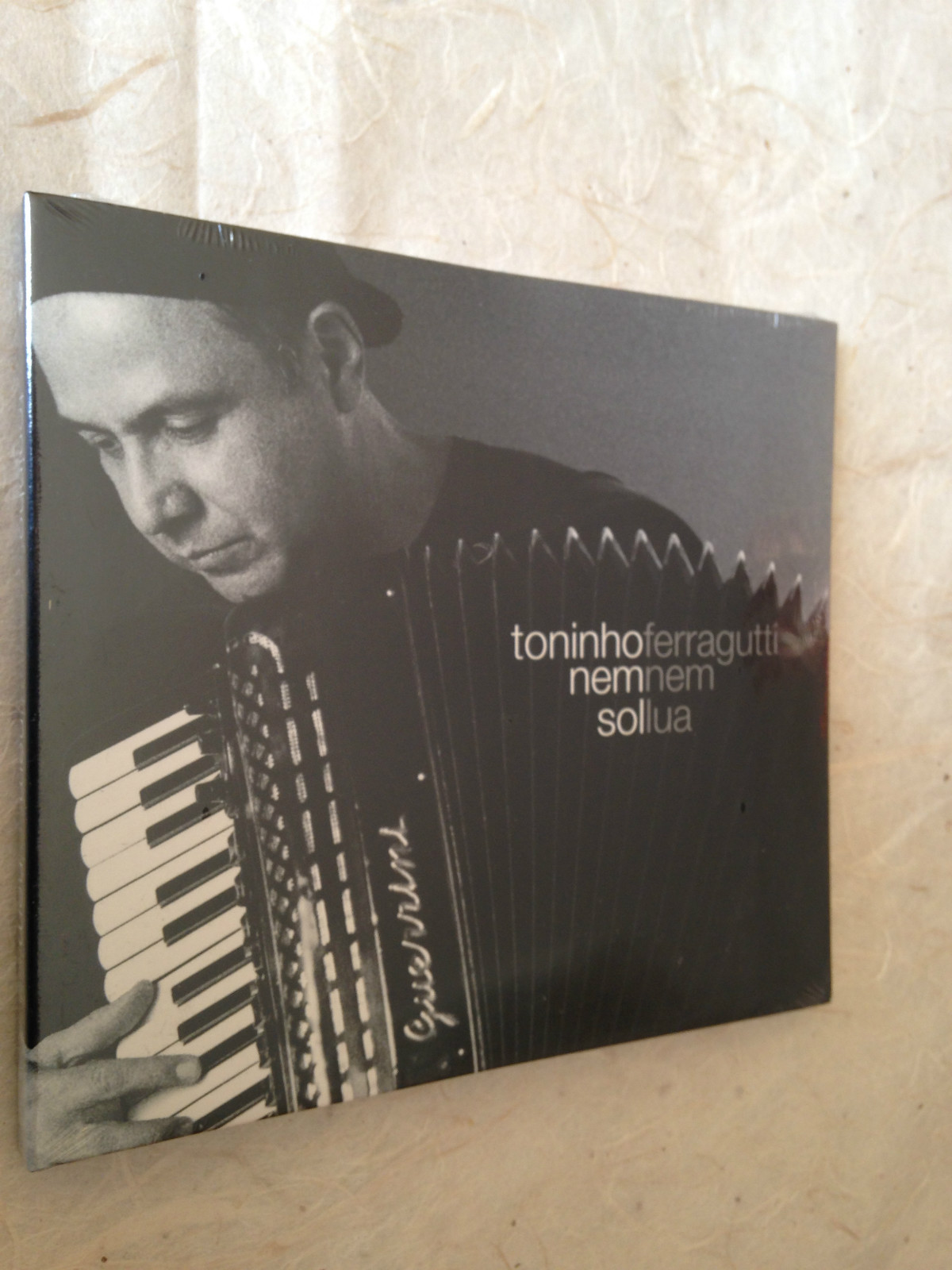 TONINHO FERRAGUTTI NEM SOL NEM LUA BISCOITO FINO BF629 2006 BRAZIL MUSIC