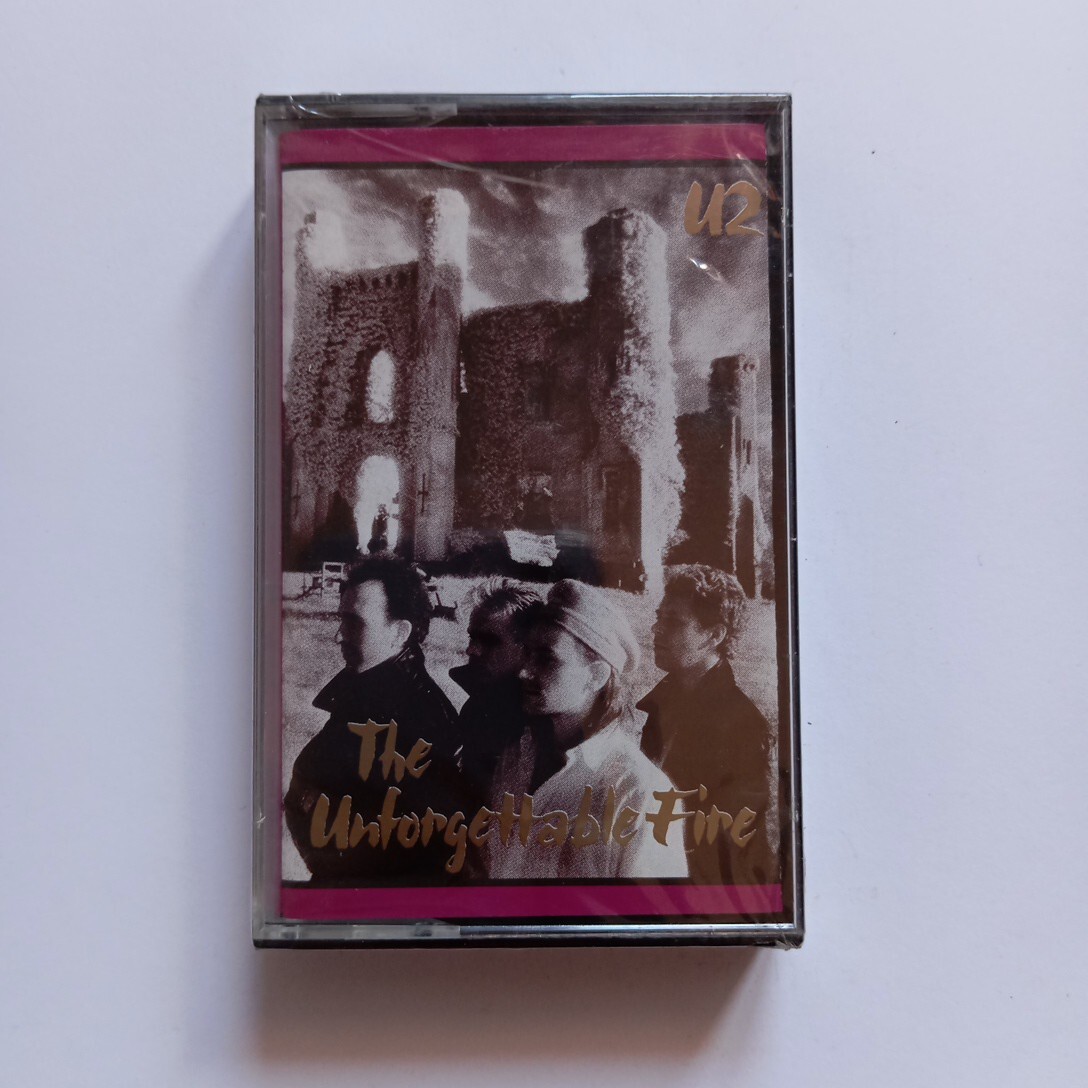 U2 ‎The Unforgettable Fire 1984 Musicassetta Nuova Sigillata Island Records