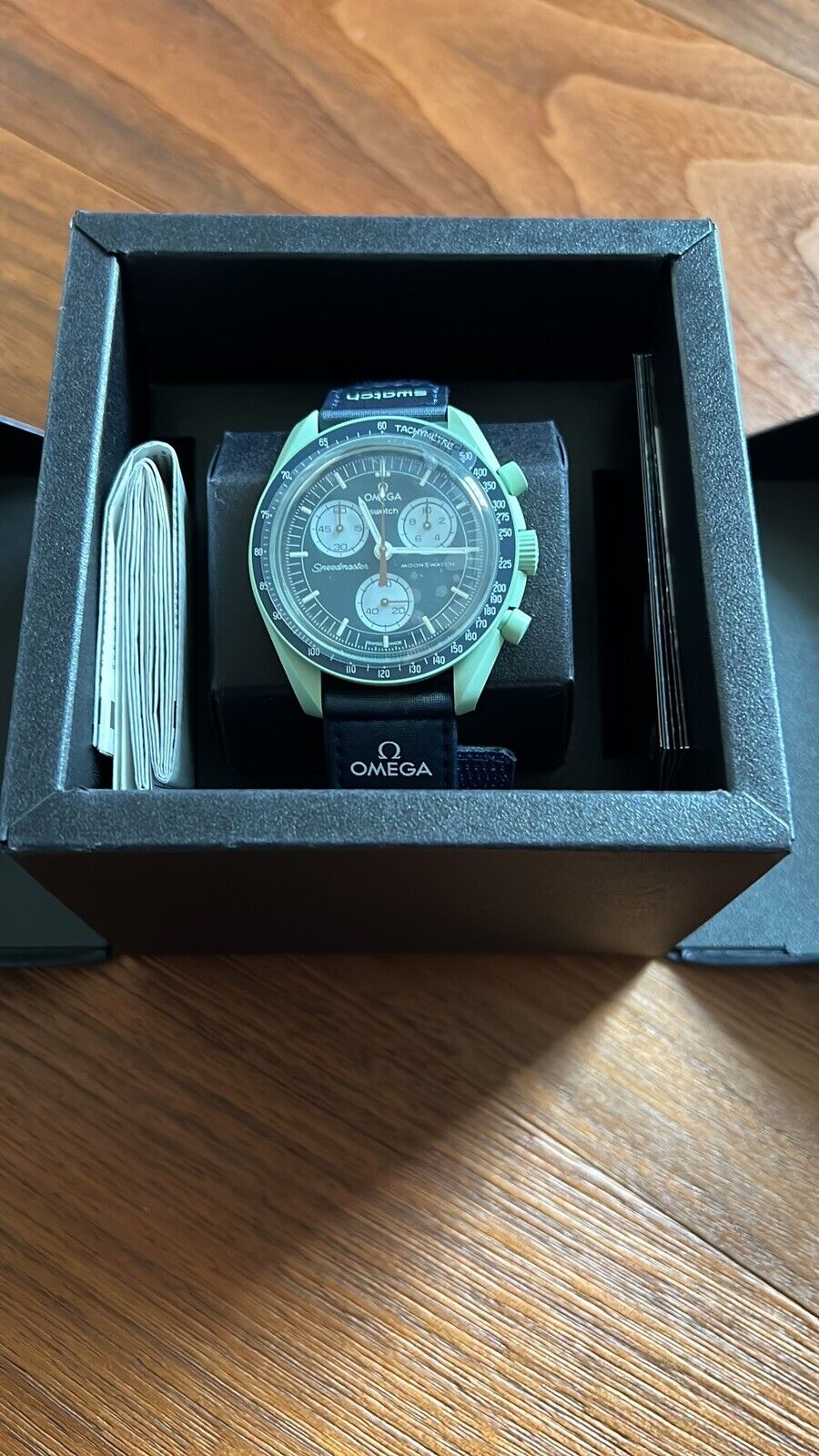 Swatch MoonSwatch Mission on Earth 42mm Cassa di Bioceramica Verde con Cinturino