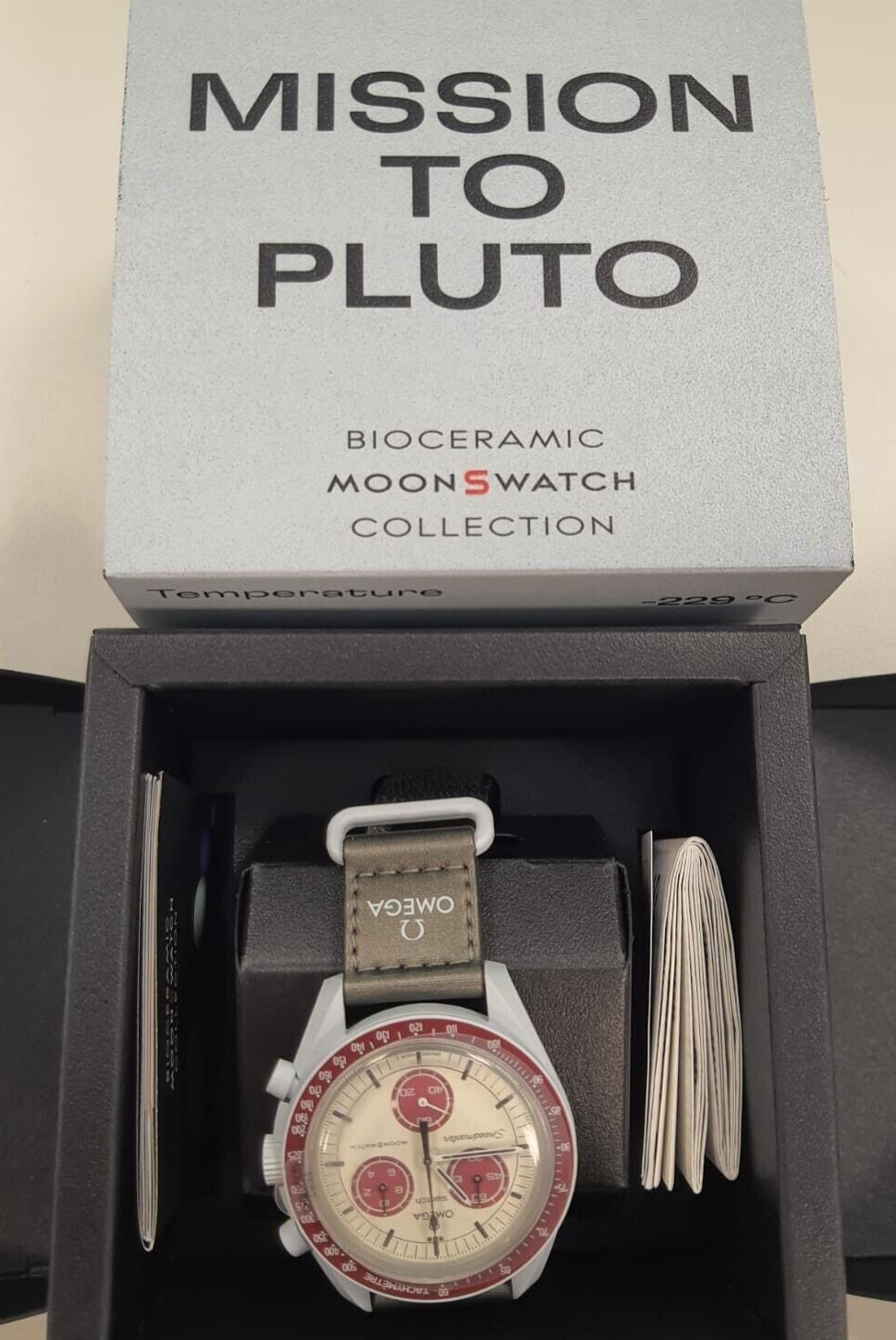 OMEGA X SWATCH - Bioceramic MoonSwatch - Mission to Pluto - NUOVO MAI INDOSSATO