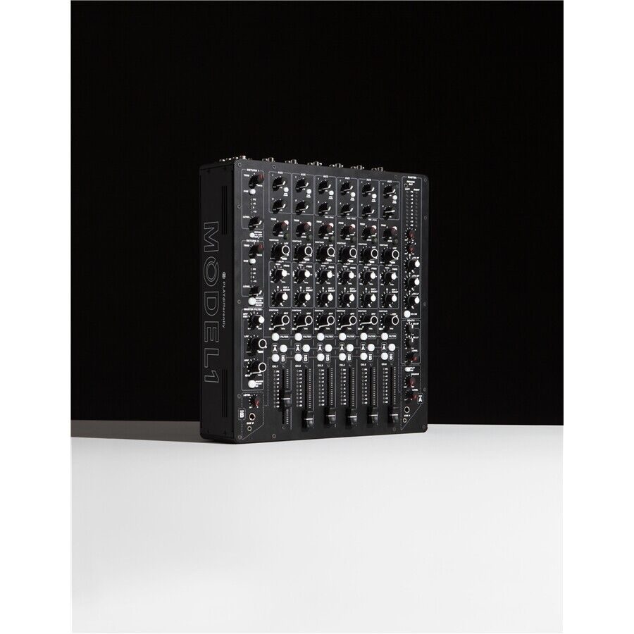 ALLEN & HEATH PLAY DIFFERENTLY Model 1 OUTLET FINE SERIE MIXER