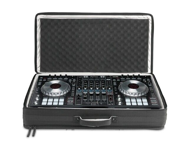 UDG U7103BL - URBANITE MIDI CONTROLLER SLEEVE EXTRA LARGE BLACK FODERI - FLIGHT