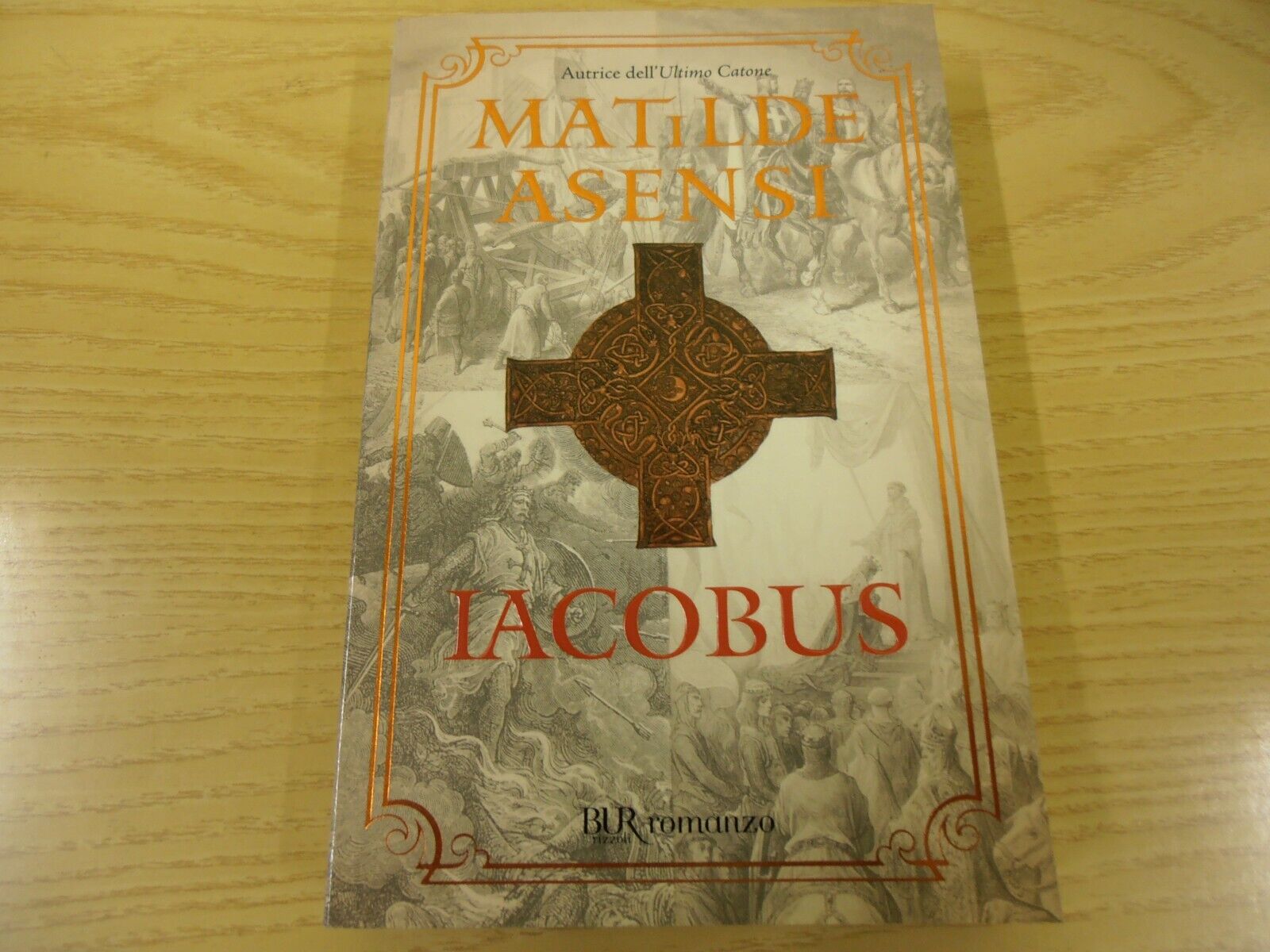 IACOBUS - ASENSI MATILDE     9788817026932