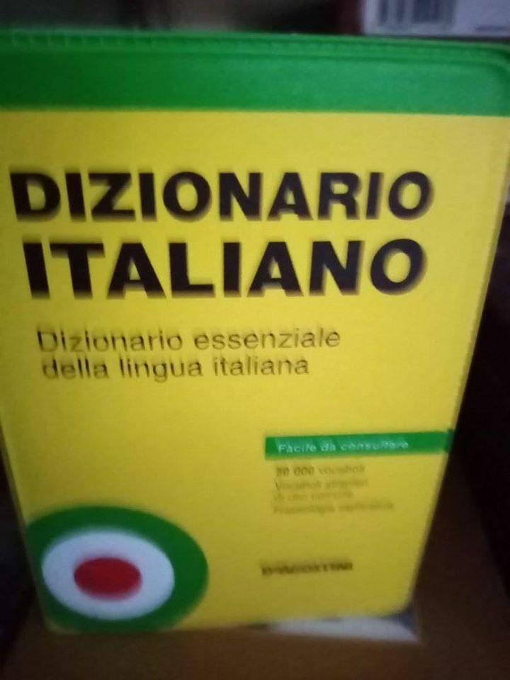 Dizionario essenziale Italiano De Agostini
